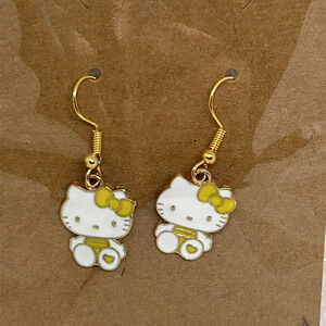 Hello Kitty Yellow earrings